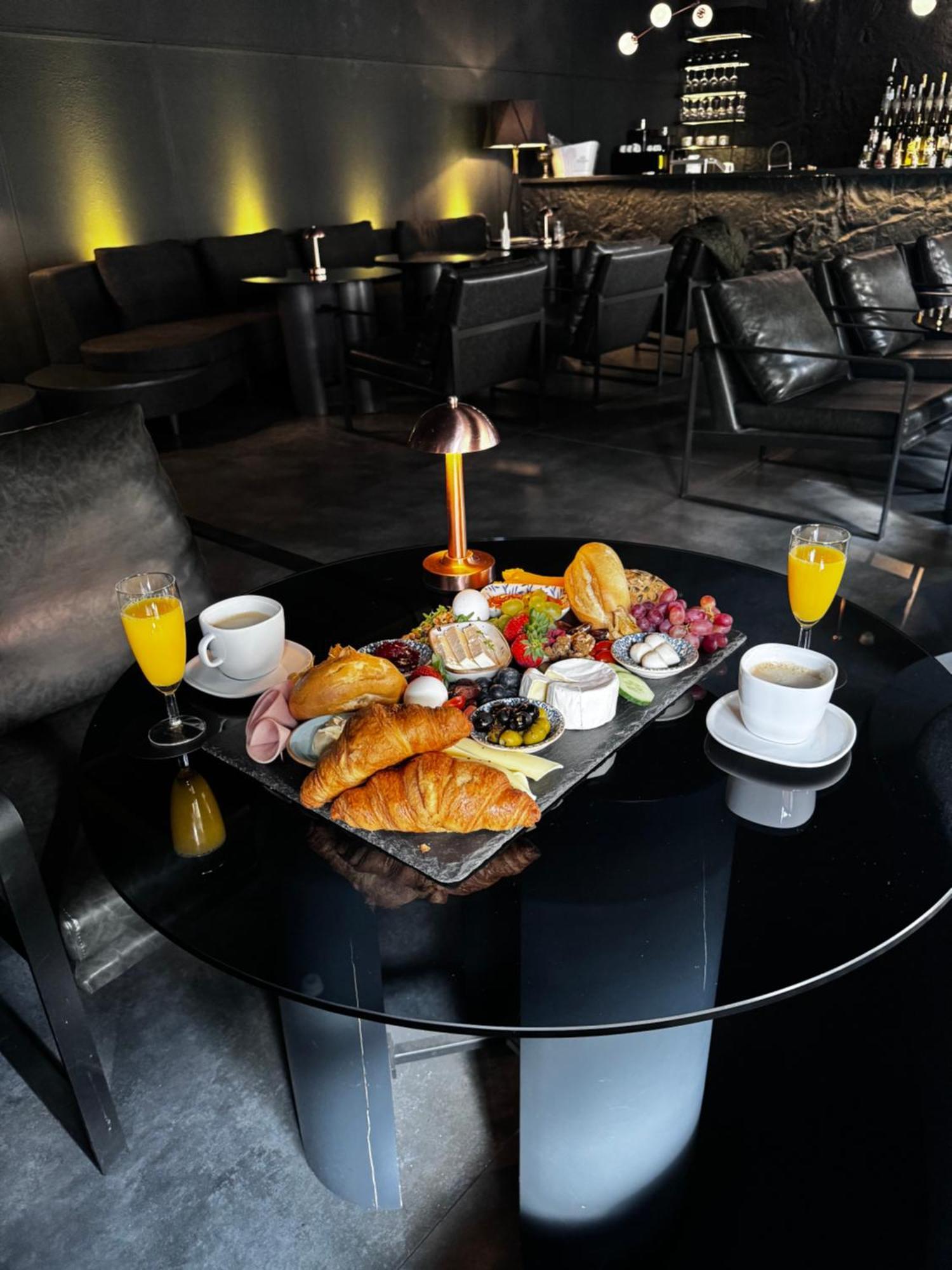 Black Hotels Koeln Luaran gambar